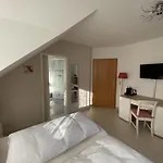 דירה Gaestehaus Matthias *