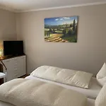 Gaestehaus Matthias * דרזדן