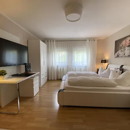 Und Gaestehaus Matthias * Dresden