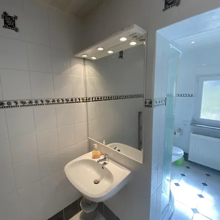شقة Gaestehaus Matthias *