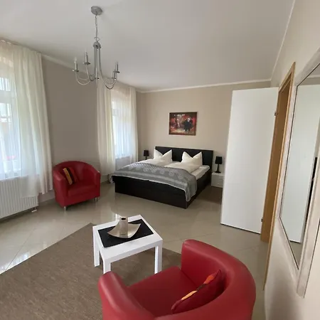 Und Gaestehaus Matthias Apartamento