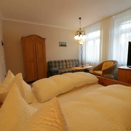 Und Gaestehaus Matthias Apartamento *